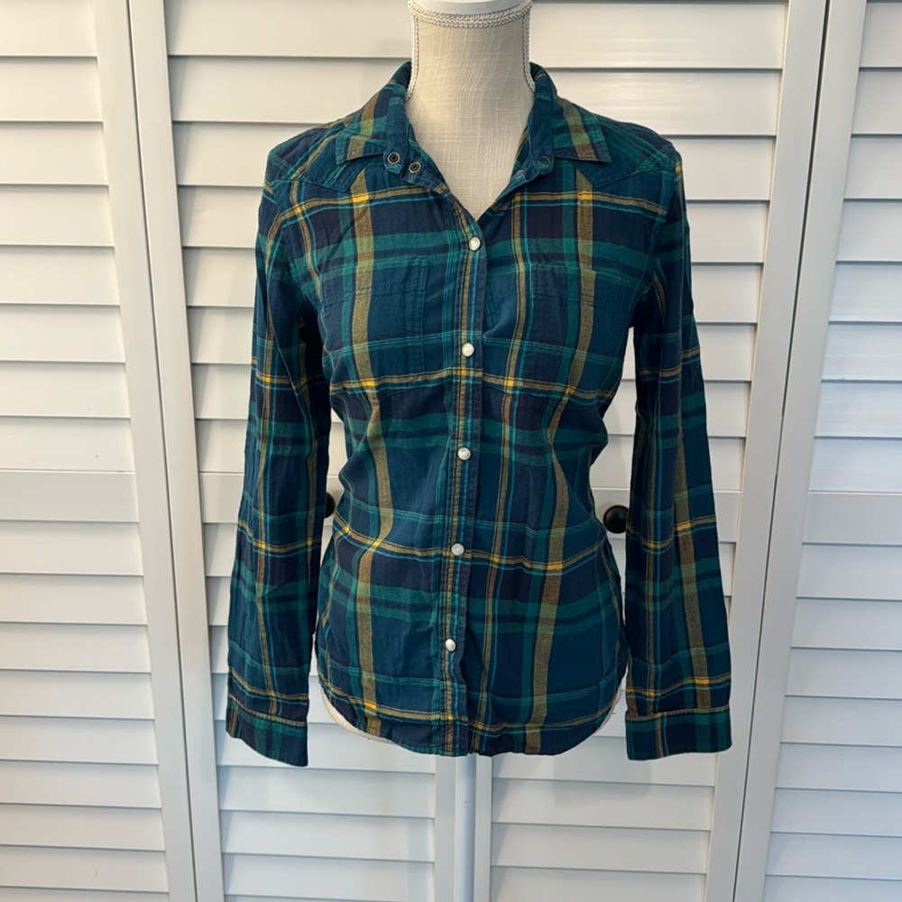 American Eagle button-down flannel